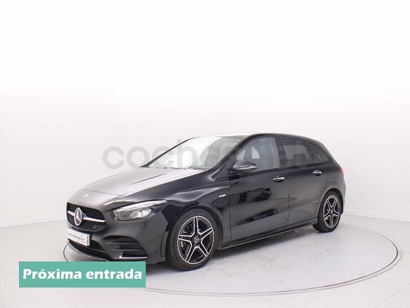 Usado Mercedes B200 150 CV (110 kW) 2024 Negro Monovolumen