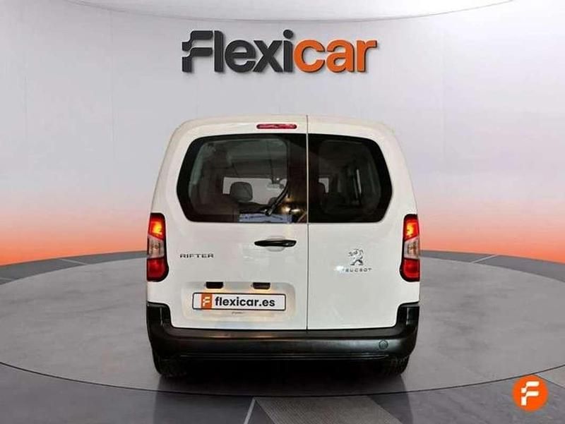 Usado Peugeot Rifter Access 101 CV (74 kW) 2020 Blanco Monovolumen