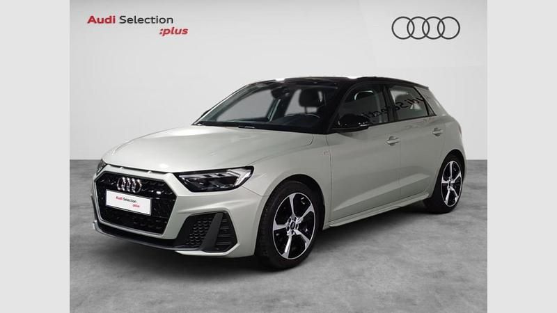 Plata rocío (metalizado)/techo negro mito Usado 2024 Audi A1 Sportback Utilitario | 28.400 € (Caro) - Imagen 1/4