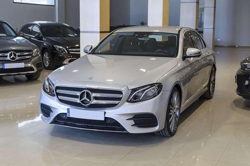 Gris Usado 2016 Mercedes E220 Berlina | 24.890 € (Buen precio) - Imagen 1/4