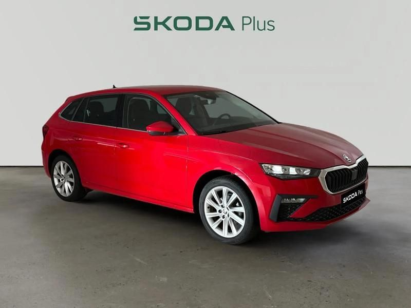 Rojo Usado 2024 Skoda Scala Selection Utilitario | 19.990 € (Caro) - Imagen 1/4