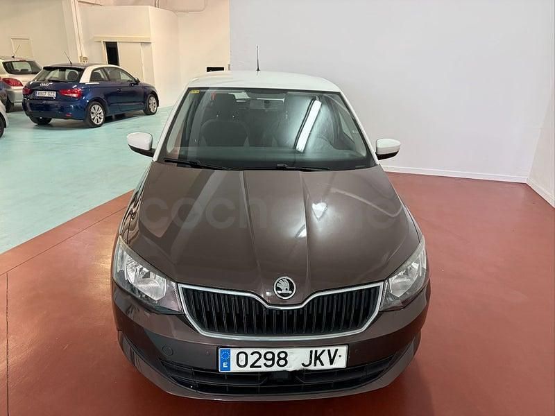 Usado Skoda Fabia Ambition 110 CV (80 kW) 2015 Marrón Berlina