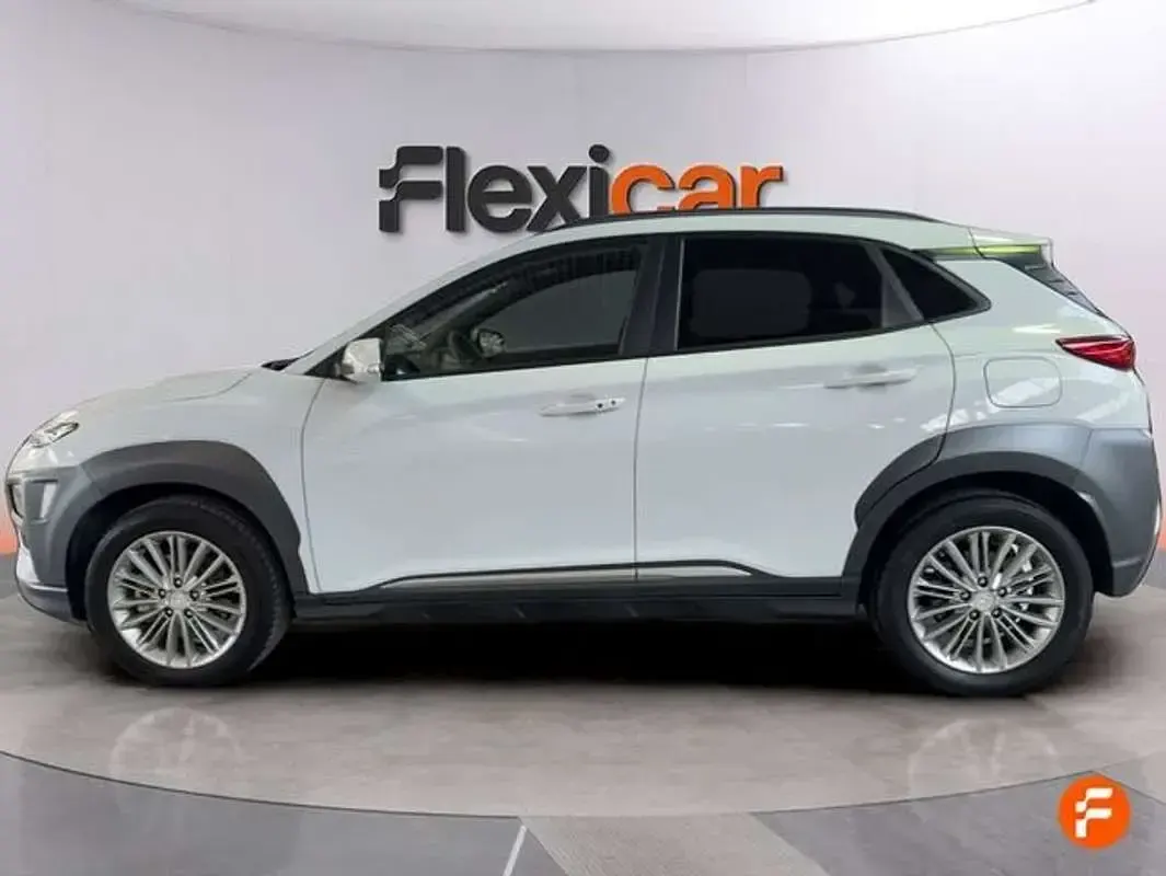 Usado Hyundai Kona 120 CV (88 kW) 2018 Blanco SUV