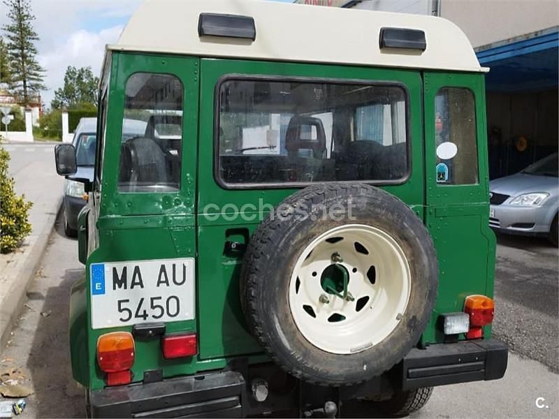 Usado Land Rover Defender 112 CV (82 kW) 1995 Verde SUV