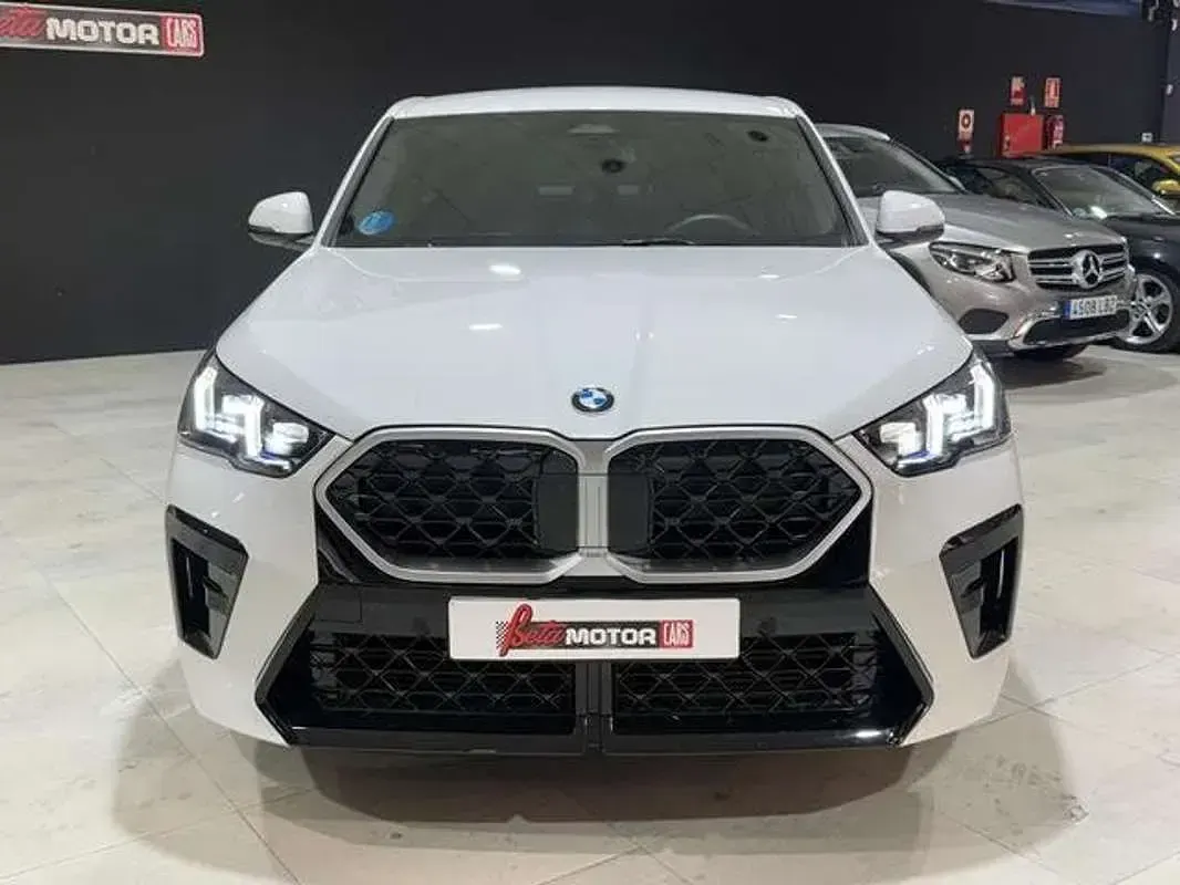 Usado BMW X2 Comfort Edition 163 CV (119 kW) 2025 Blanco SUV