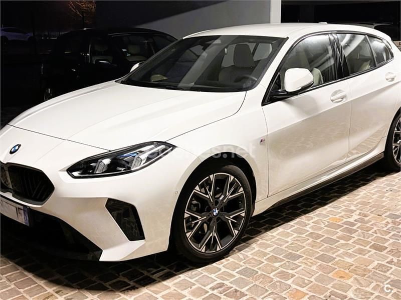 Usado BMW 120 Comfort Edition 170 CV (125 kW) 2025 Blanco Utilitario