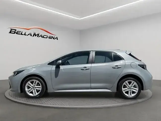 Usado Toyota Corolla Business Edition 140 CV (102 kW) 2023 Gris Berlina