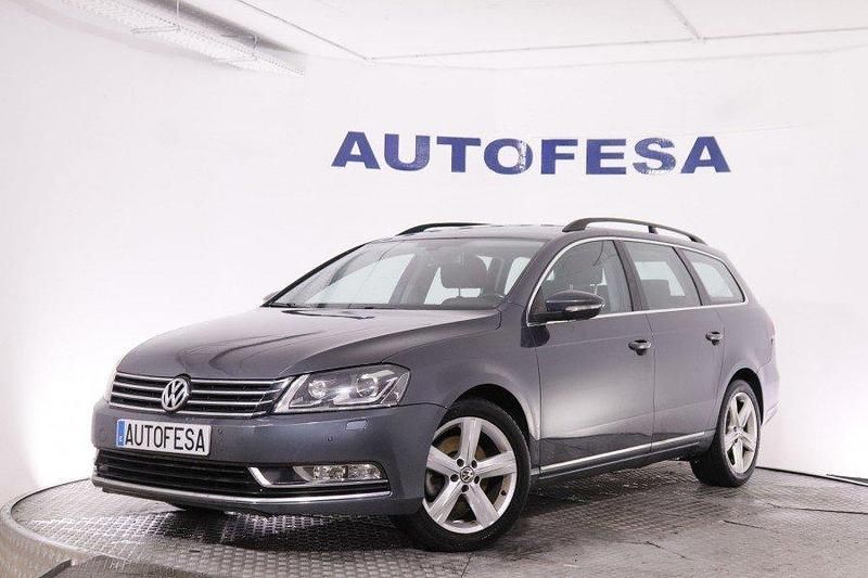 Usado VW Passat Highline 140 CV (102 kW) 2014 Gris Familiar