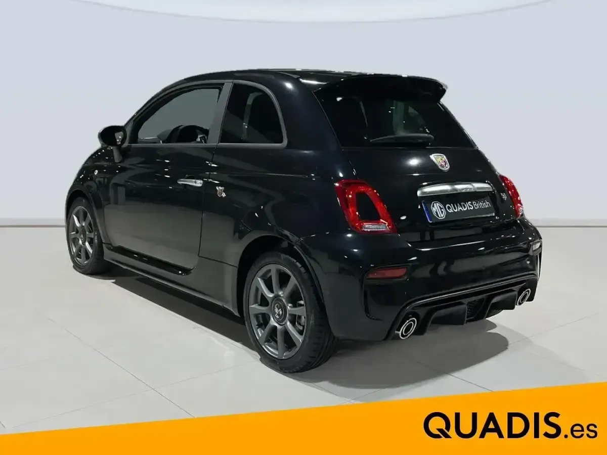 Usado Abarth 595 165 CV (121 kW) 2023 Negro Berlina