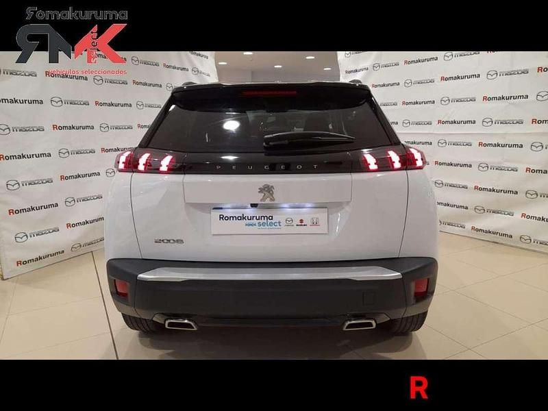 Usado Peugeot 2008 Allure 131 CV (96 kW) 2021 Blanco SUV
