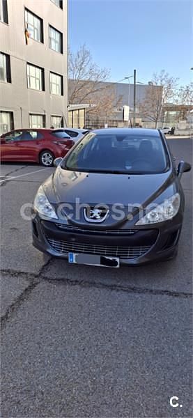 Usado Peugeot 308 110 CV (80 kW) 2009 Gris / plata Berlina