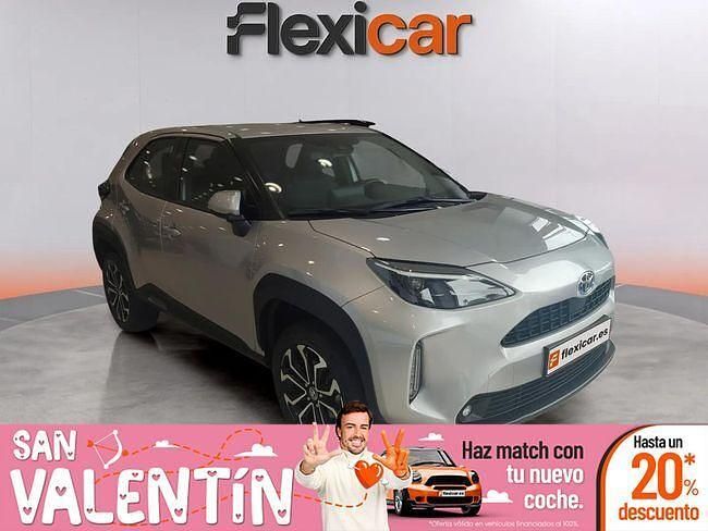 Gris Usado 2024 Toyota Yaris Hybrid Active | 21.990 € (Precio justo) - Imagen 1/4