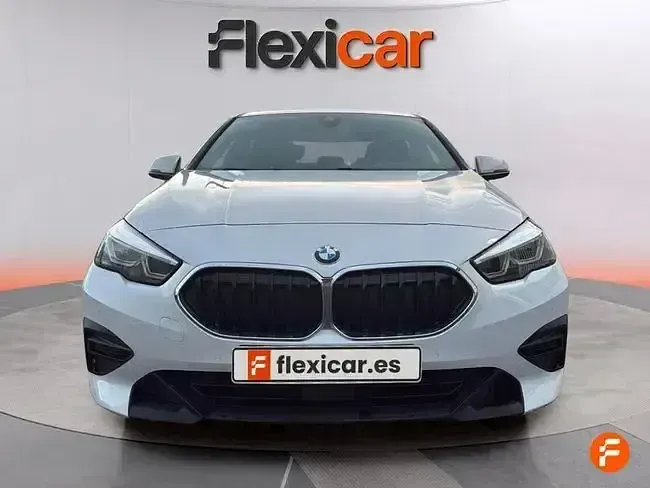 Usado BMW 218 150 HP (110 kW) 2021 Branco Sedan