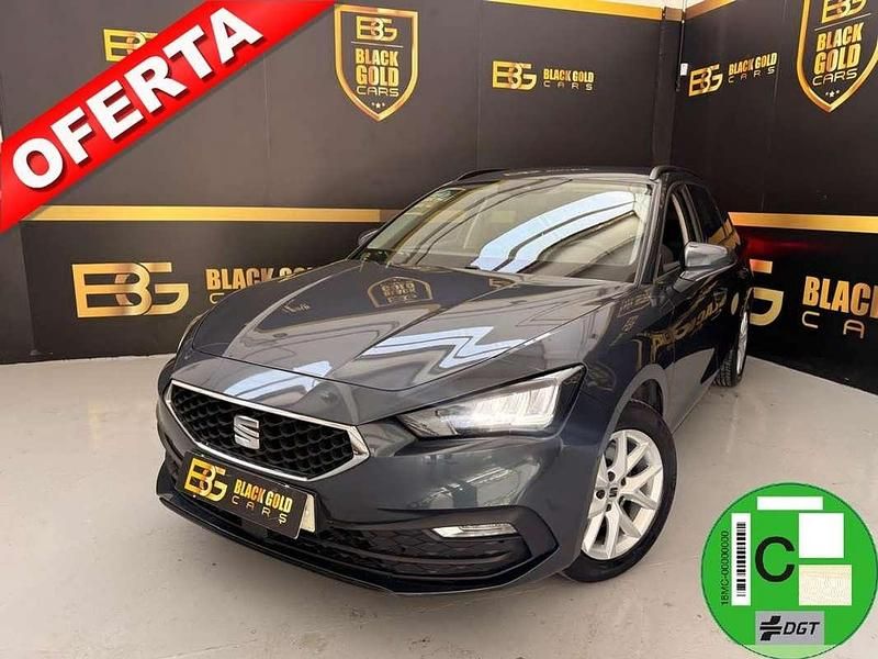 Usado Seat Leon Style 150 CV (110 kW) 2022 Gris Utilitario