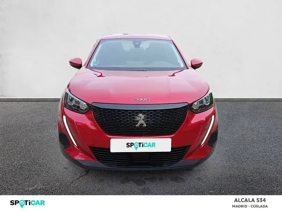 Usado Peugeot 2008 Active 100 CV (73 kW) 2021 Rojo SUV