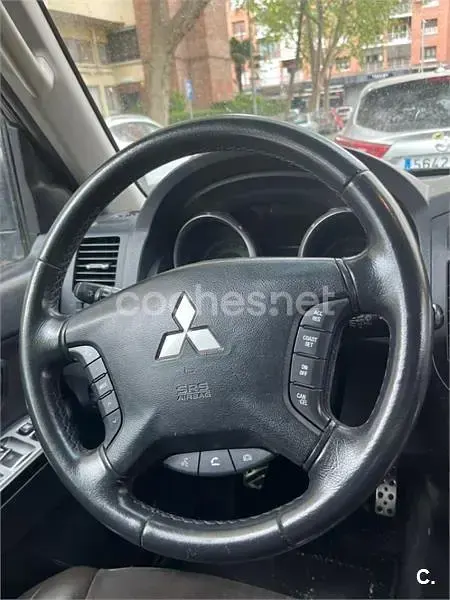 Usado Mitsubishi Montero Motion 200 CV (147 kW) 2011 Gris / plata SUV