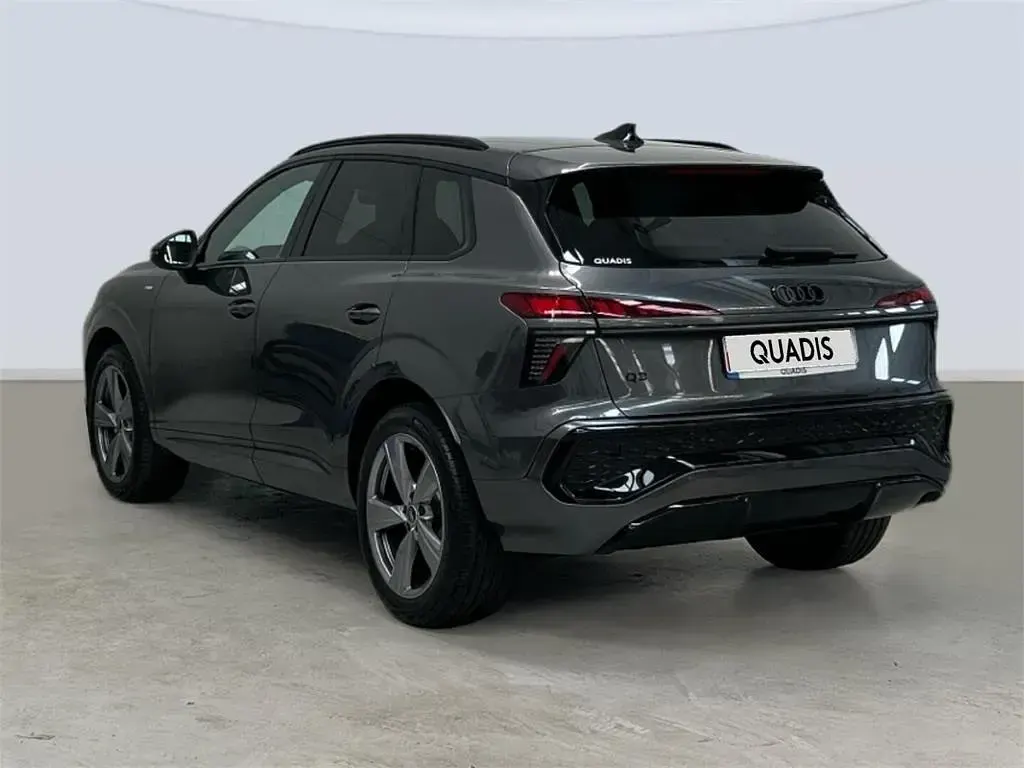 Usado Audi Q3 S-Line 150 CV (110 kW) 2025 Gris daytona SUV