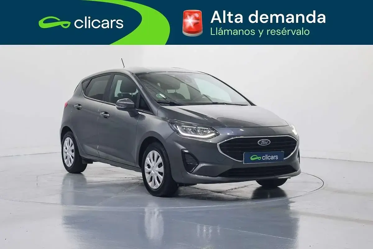 Usado Ford Fiesta Trend 75 CV (55 kW) 2023 Gris Utilitario