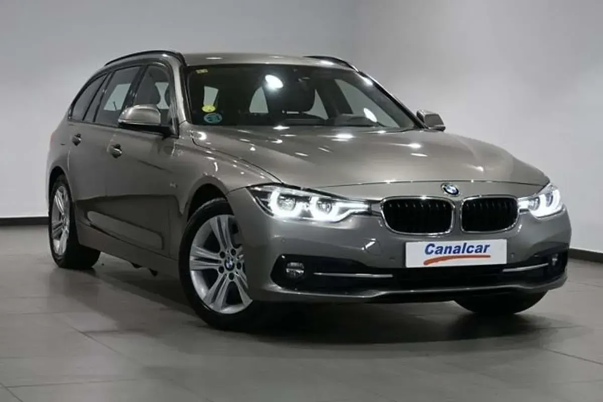 Usado BMW 318 Comfort Edition 150 CV (110 kW) 2017 Beige Familiar