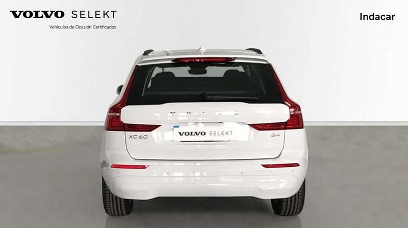 Usado Volvo XC60 Pro 190 CV (139 kW) 2022 Blanco SUV