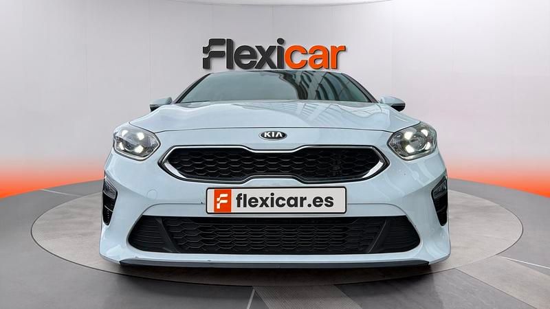 Usado Kia Ceed 140 CV (102 kW) 2018 Blanco Utilitario