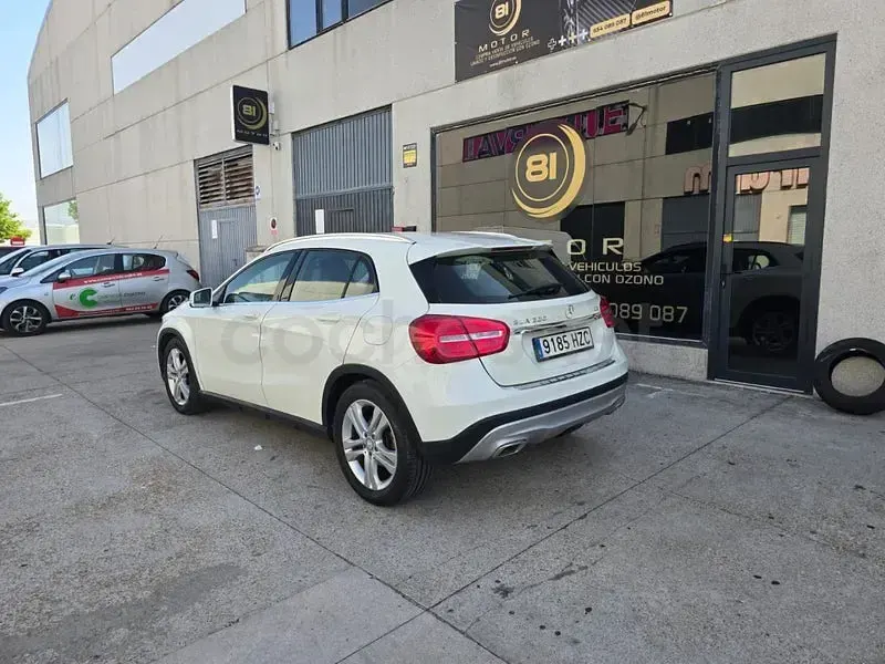 Usado Mercedes GLA200 Urban 136 CV (100 kW) 2015 Blanco SUV