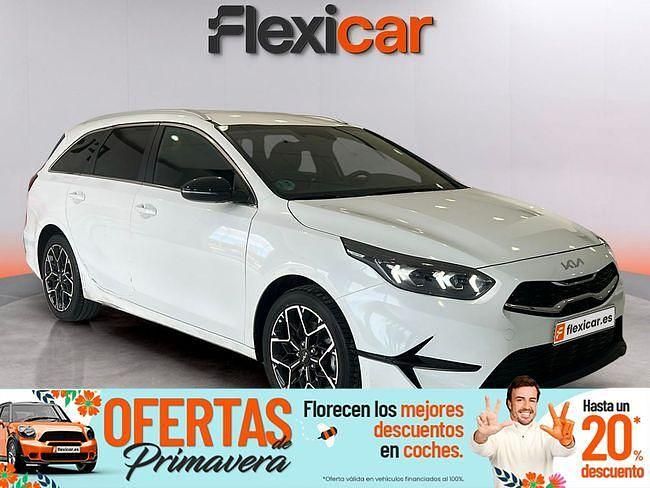 Usado Kia Ceed Style 100 CV (73 kW) 2025 Blanco Utilitario