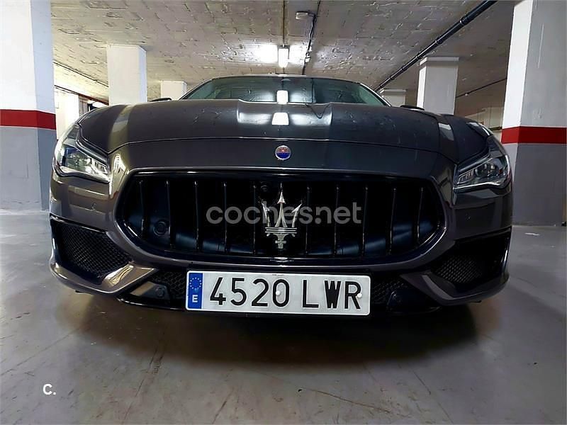 Usado Maserati Quattroporte 275 CV (202 kW) 2018 Gris / plata Berlina
