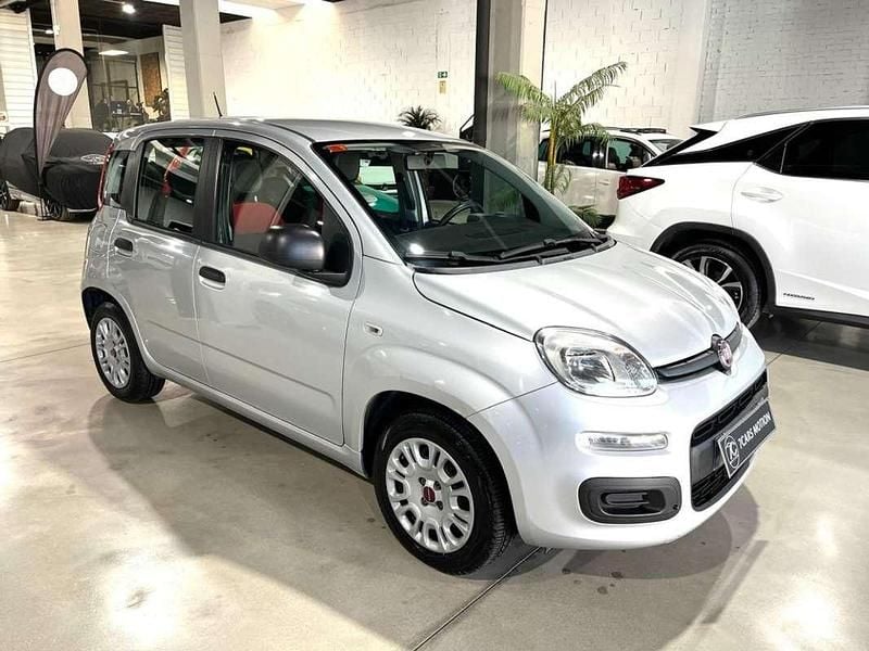 Usado Fiat Panda Easy 69 CV (50 kW) 2018 Gris Utilitario