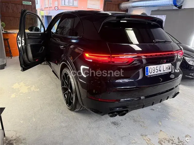Usado Porsche Cayenne GTS 460 CV (338 kW) 2020 Negro SUV