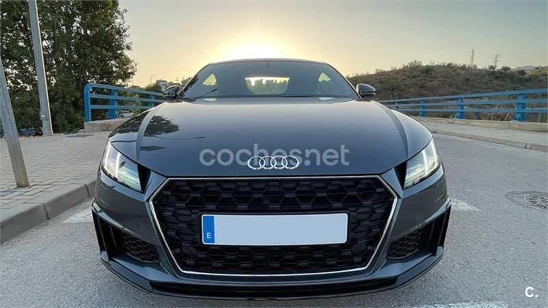 Usado Audi TT S-Line 197 CV (144 kW) 2019 Gris / plata Coupe