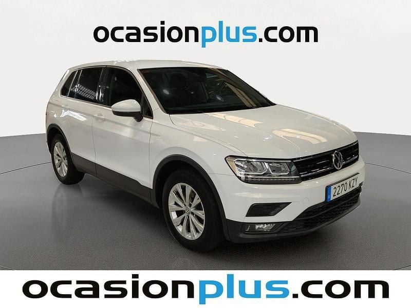 Usado VW Tiguan Edition 131 CV (96 kW) 2019 Blanco SUV