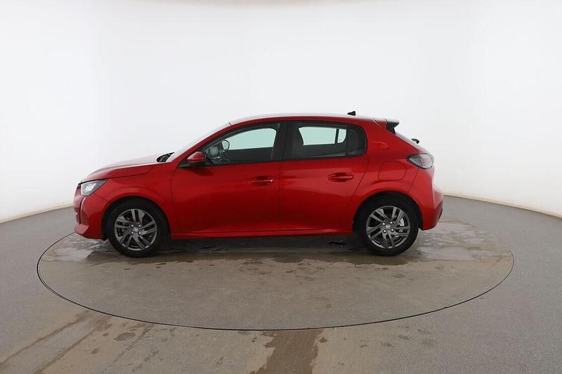 Usado Peugeot 208 Active 101 CV (74 kW) 2021 Rojo Utilitario