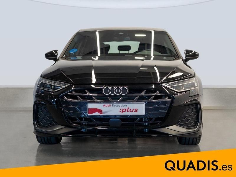 Usado Audi A3 e-tron S-Line 204 CV (150 kW) 2025 Negro Utilitario
