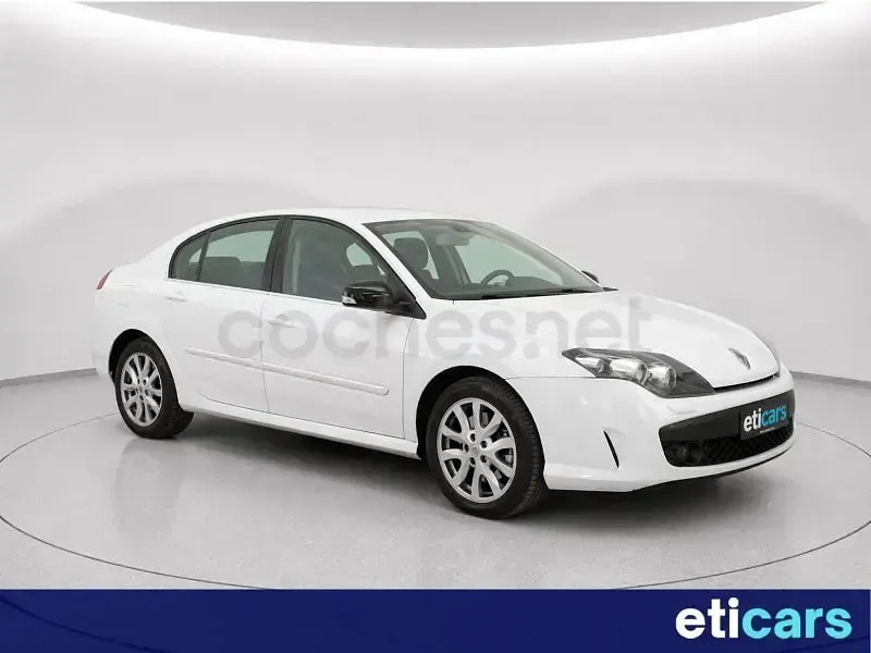 Usado Renault Laguna III Privilege 130 CV (95 kW) 2010 Blanco Berlina