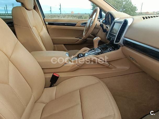 Usado Porsche Cayenne 240 CV (176 kW) 2012 Blanco SUV
