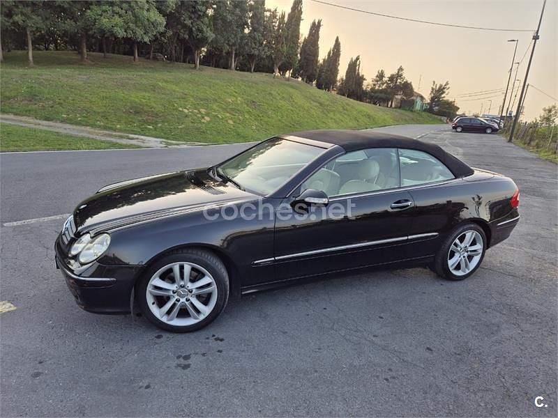 Usado Mercedes CLK200 Avantgarde 163 CV (119 kW) 2004 Negro Descapotable