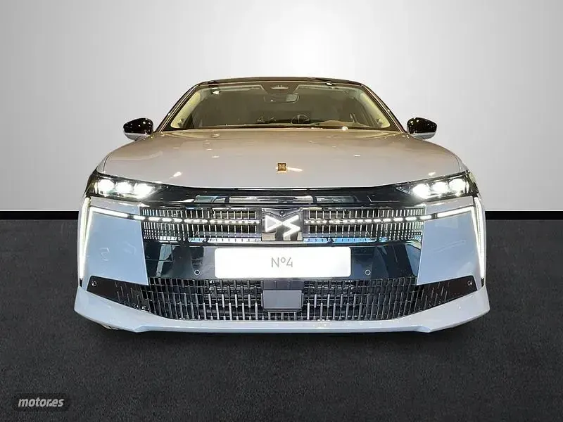 Nuevo DS Automobiles DS4 145 CV (106 kW) 2026 Gris Berlina