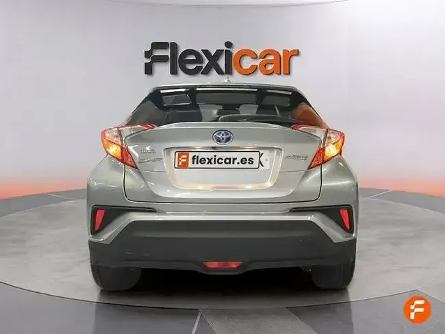 Usado Toyota C-HR Advance 122 CV (89 kW) 2019 Gris SUV