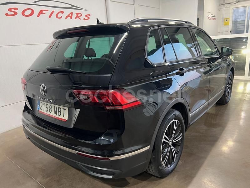 Usado VW Tiguan Life 150 CV (110 kW) 2022 Negro SUV