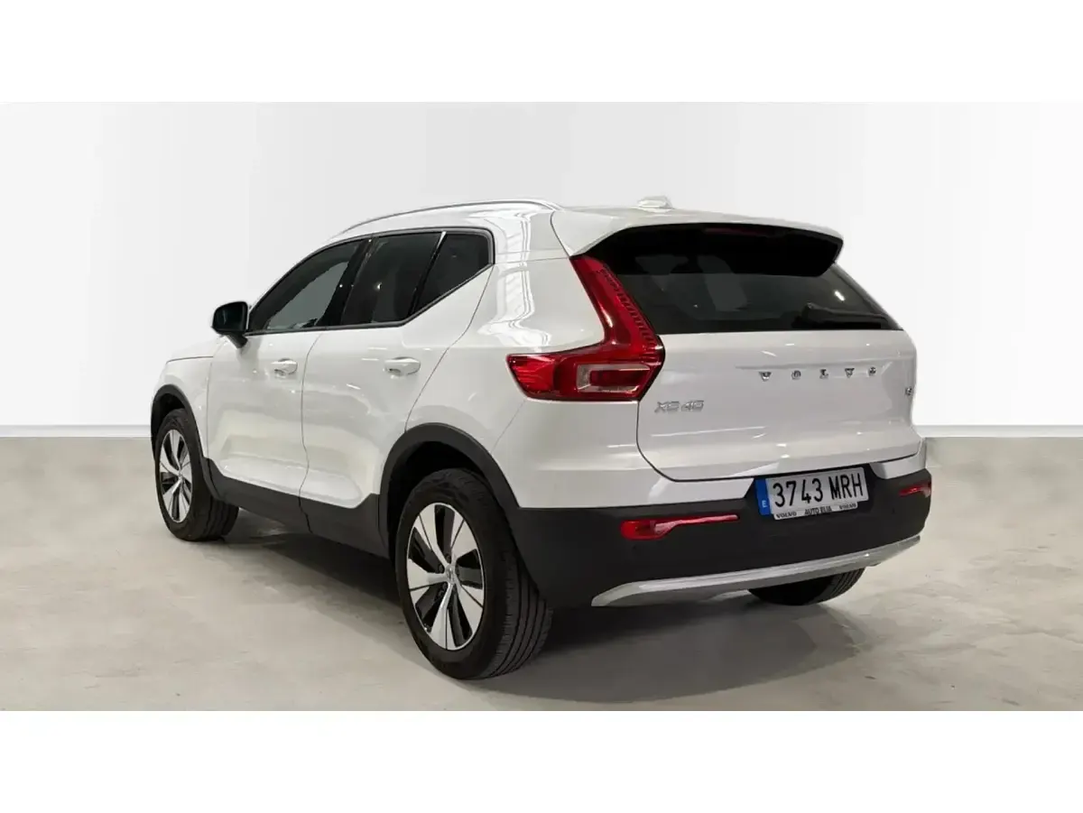 Usado Volvo XC40 Core 129 CV (94 kW) 2024 Blanco SUV