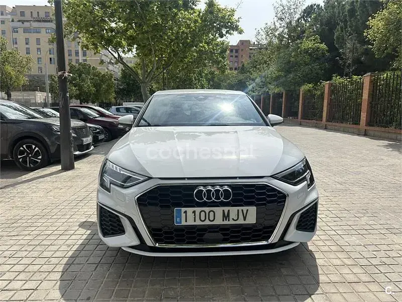 Usado Audi A3 S-Line 150 CV (110 kW) 2023 Blanco Berlina