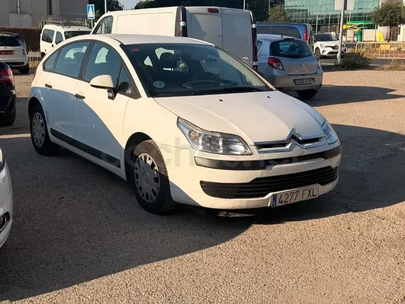 Usado Citroën C4 90 CV (66 kW) 2007 Blanco Berlina