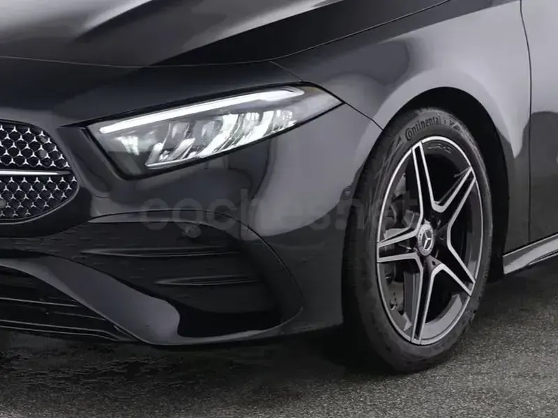 Usado Mercedes A250 218 CV (160 kW) 2024 Negro Berlina