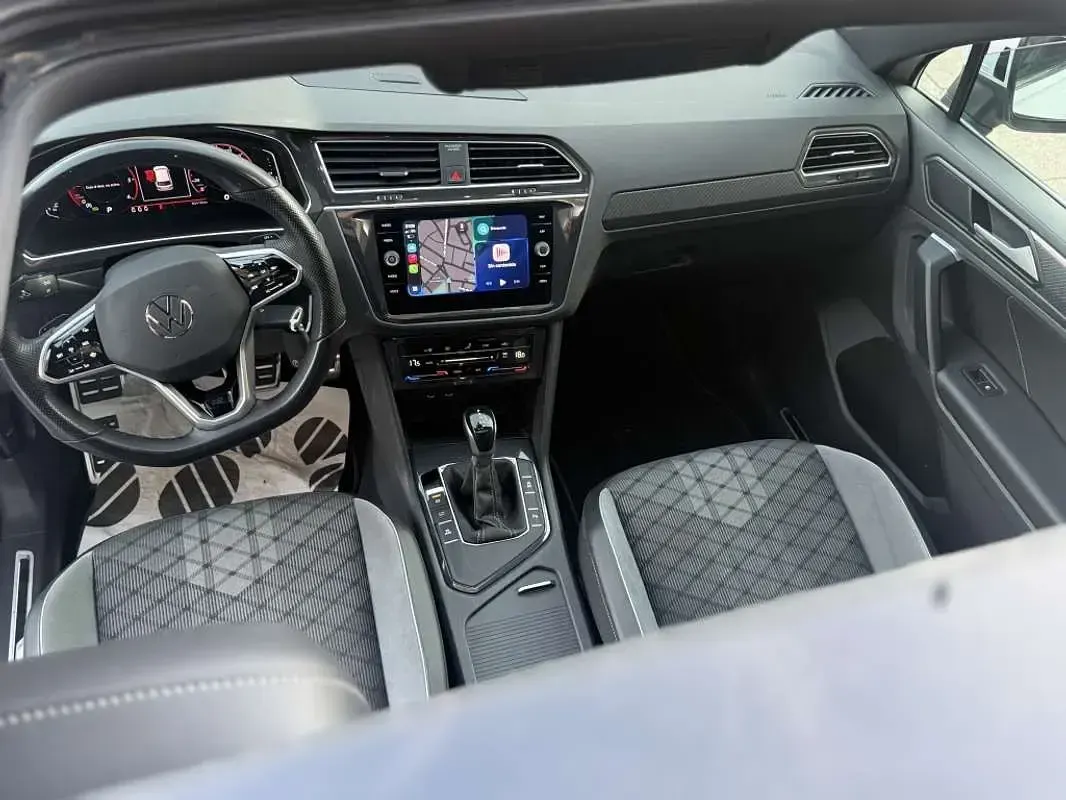 Usado VW Tiguan R-line 150 CV (110 kW) 2022 Blanco SUV