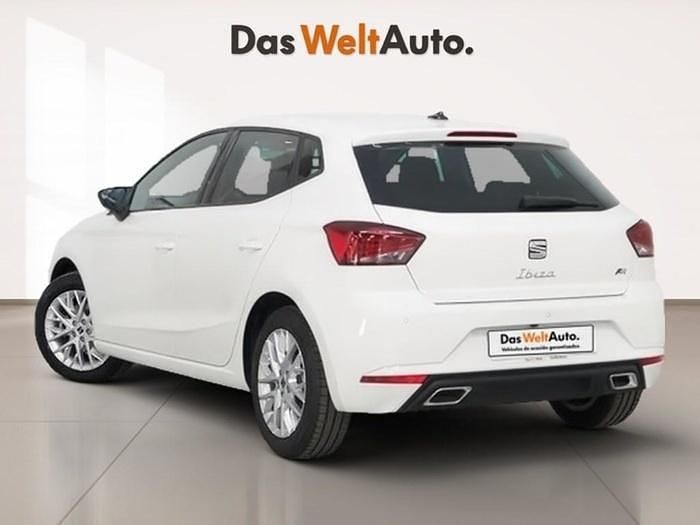 Blanco Usado 2025 Seat Ibiza FR Utilitario | 19.500 € (Un poco caro) - Imagen 1/4