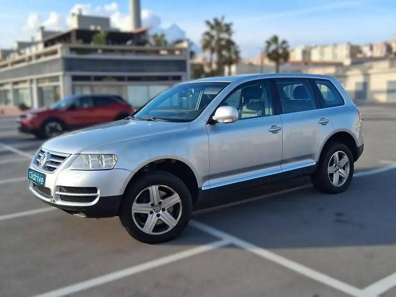 Usado VW Touareg 313 CV (230 kW) 2004 Gris / plata SUV
