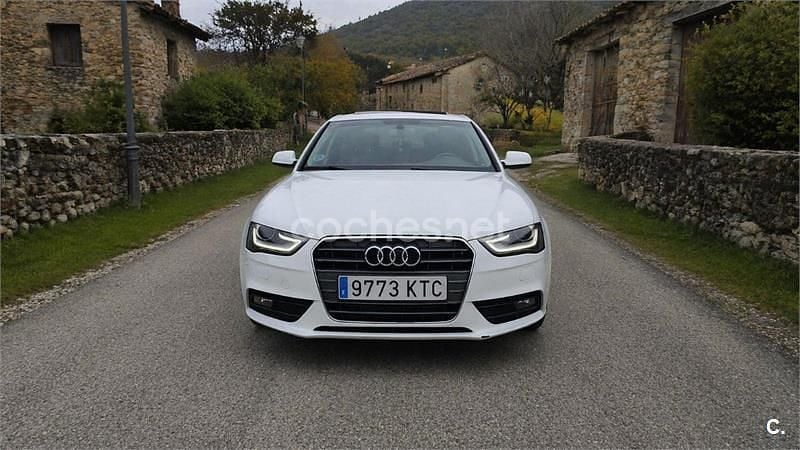 Usado Audi A4 Advanced 177 HP (130 kW) 2013 Branco Sedan