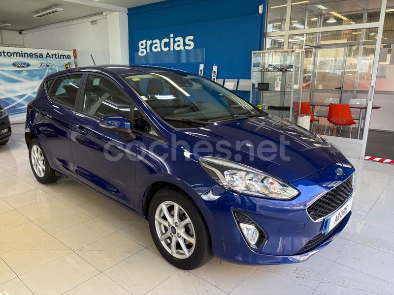 Usado Ford Fiesta Trend 85 CV (62 kW) 2018 Azul Utilitario
