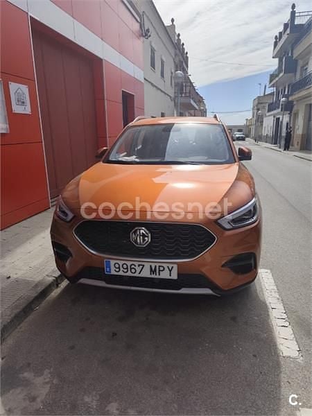 Usado MG ZS Comfort 106 CV (77 kW) 2024 Naranja SUV